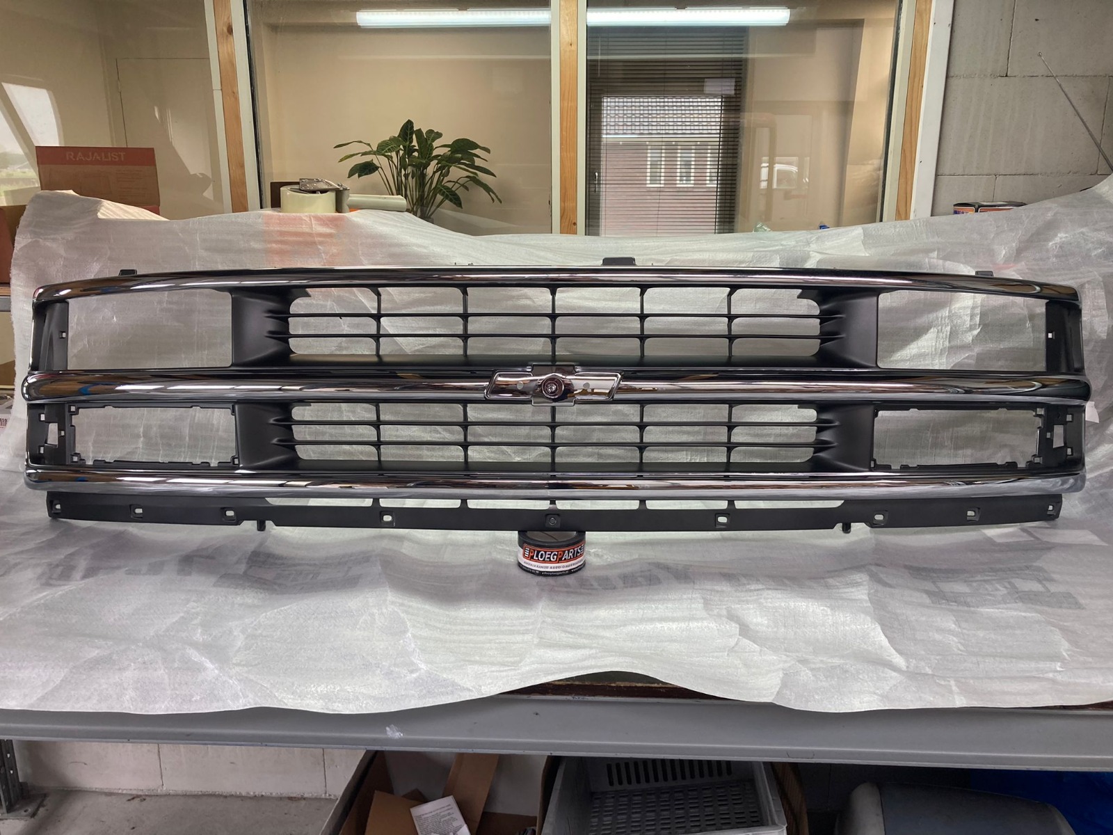 Grille Chevrolet Express - Afbeelding 2